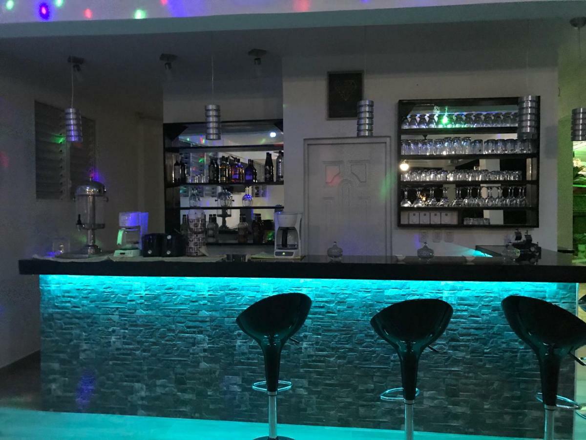 Diamond Hotel كاباريتي المظهر الخارجي الصورة